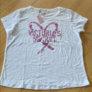Victoria Secrets Tee Sz Large 5/$25